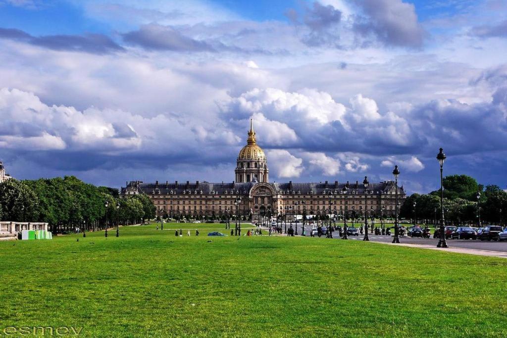 Modernized Studio - Meters From The Invalides Gardens Paris Exterior foto