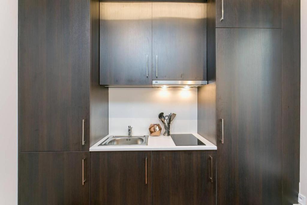Modernized Studio - Meters From The Invalides Gardens Paris Exterior foto
