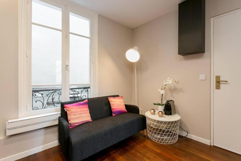 Modernized Studio - Meters From The Invalides Gardens Paris Exterior foto
