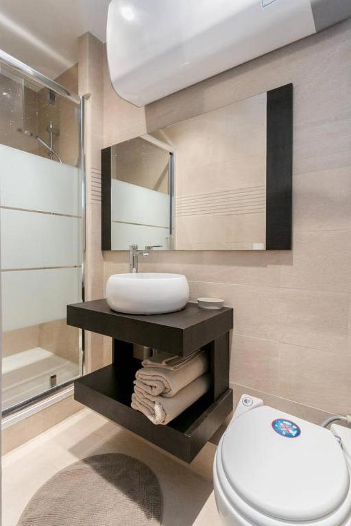 Modernized Studio - Meters From The Invalides Gardens Paris Exterior foto